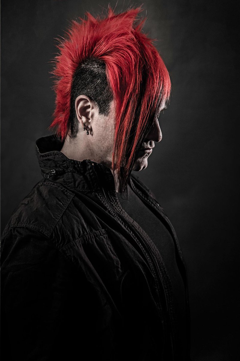 Klayton 艺术照 1